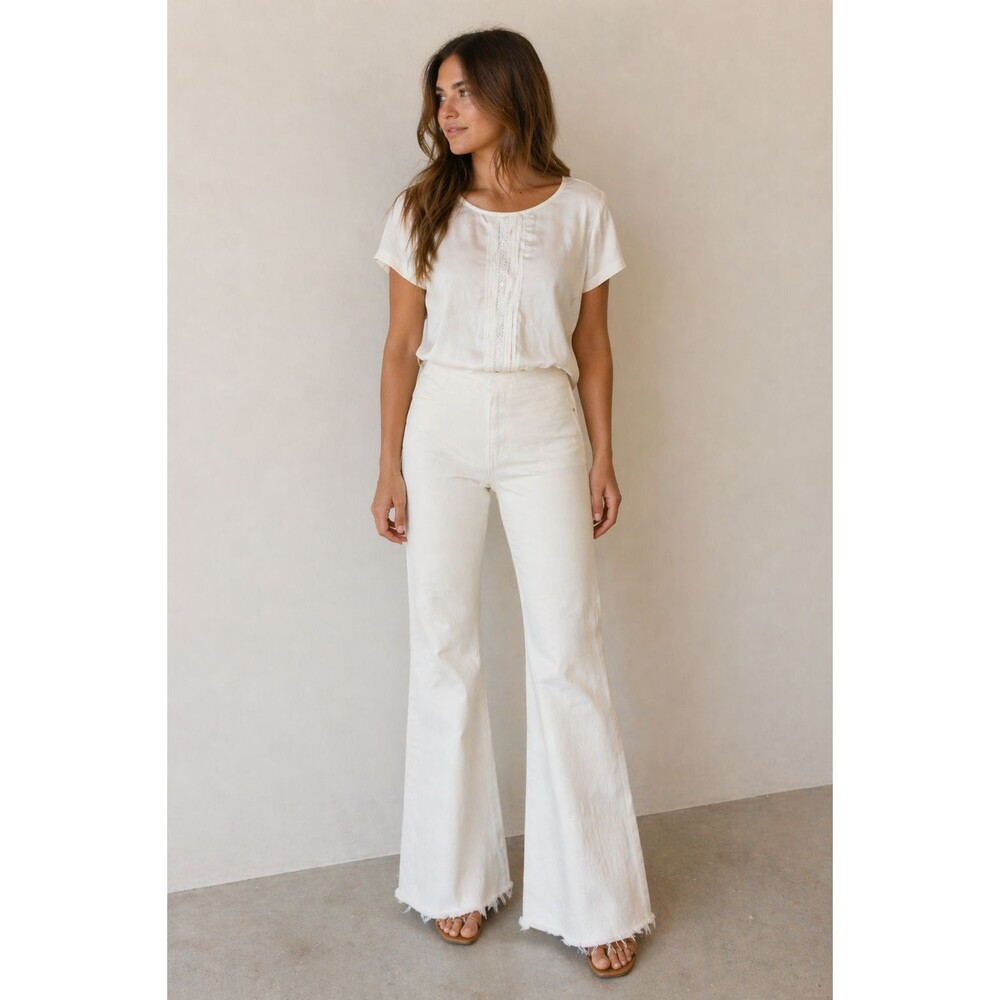 We The Free Free People Women’s White Flare Bell Bottom Jeans Size 27 Raw Hem